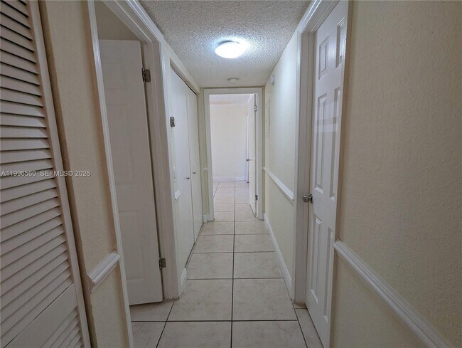 Building Photo - 3430 Pinewalk Dr N
