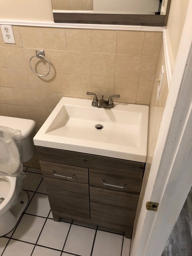 Photo - 639 N 12th st Apartment