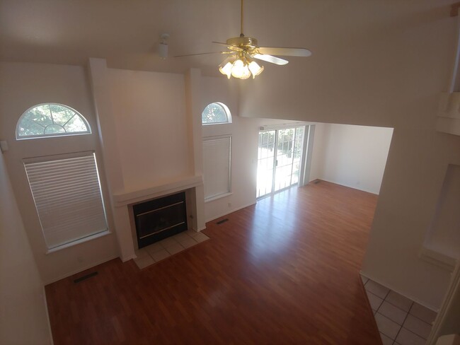 Building Photo - Nice 3 bedroom house For Rent in NE Heights