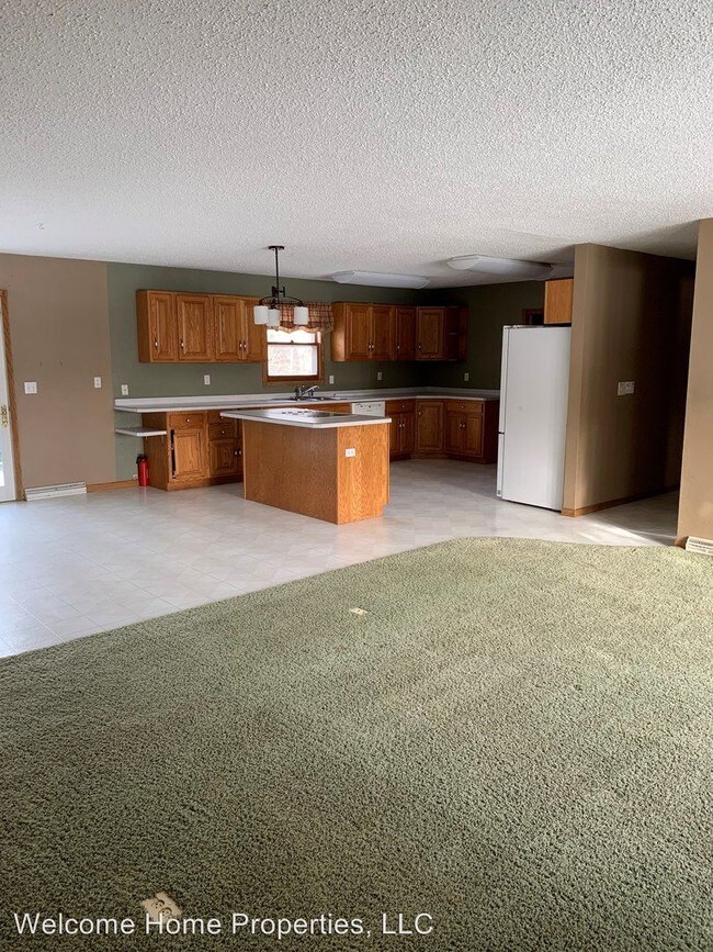 Foto del edificio - 3 br, 3 bath House - 8141 28th St SE