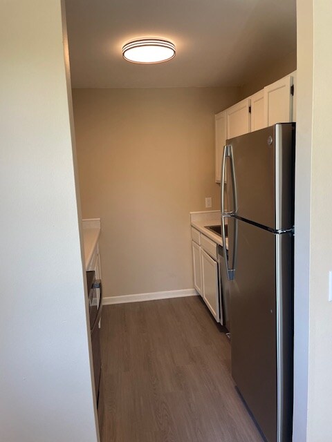 Building Photo - 331 Island Dr