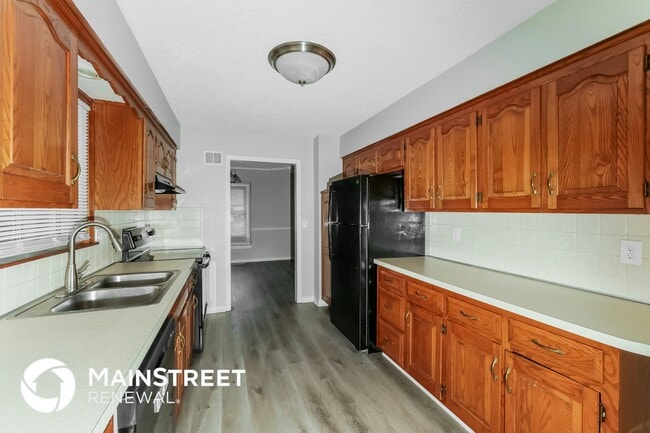 Foto del edificio - 11212 W 77th St
