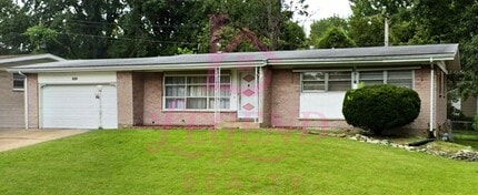 Building Photo - 9724 Newton Dr