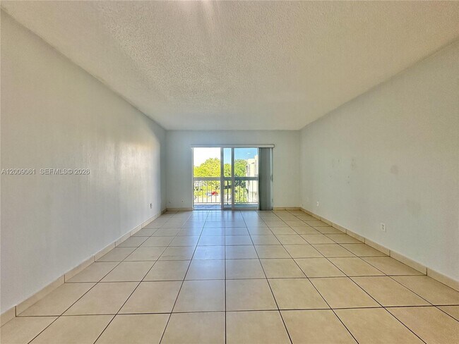 Foto del edificio - 7860 Camino Real