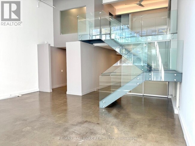 Building Photo - 1173 Dundas St E