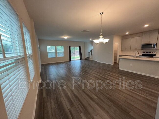 Building Photo - 304 Joneshaven Dr