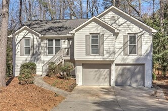 Building Photo - 637 Wedgewood Dr