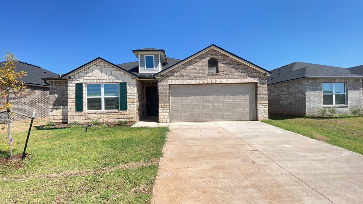 Primary Photo - Edmond Rental