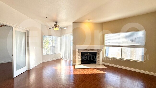 Foto del edificio - 600 W Grove Pkwy