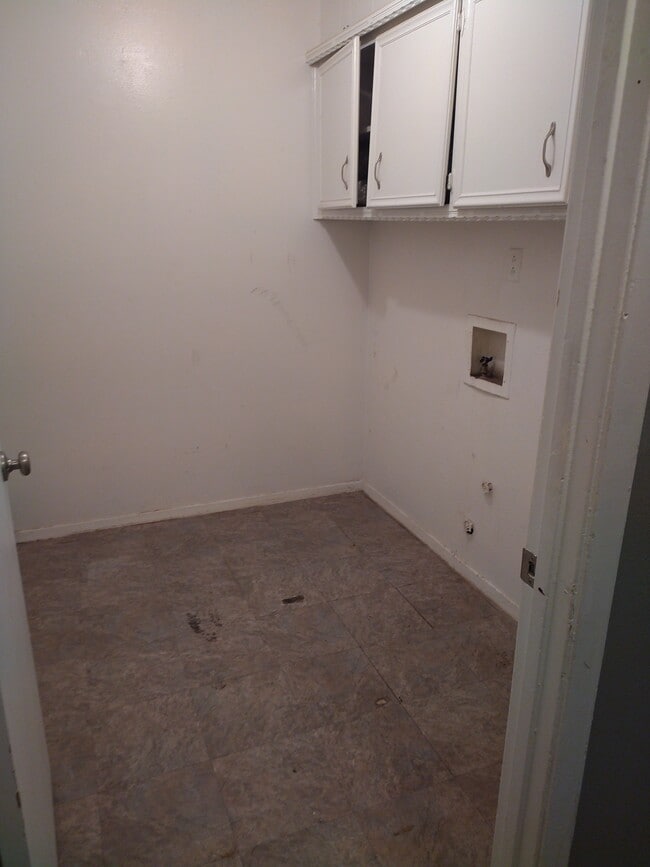 Building Photo - 4317 53rd St