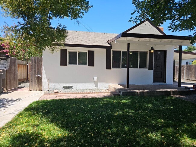 Foto del edificio - Franklin Triplex - Golden Dev