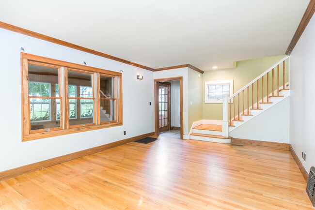 Foto del edificio - 606 Valley Ave NW