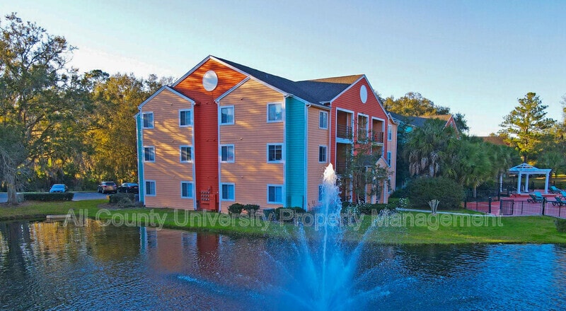 Foto principal - 2601 SW Archer Rd