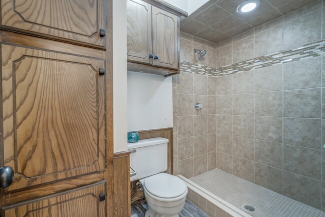 Building Photo - 3 br, 2 bath House - 2104 Rushing Meadows