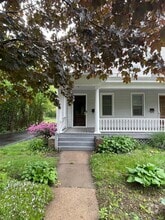 Building Photo - 1740 Farmington Ave