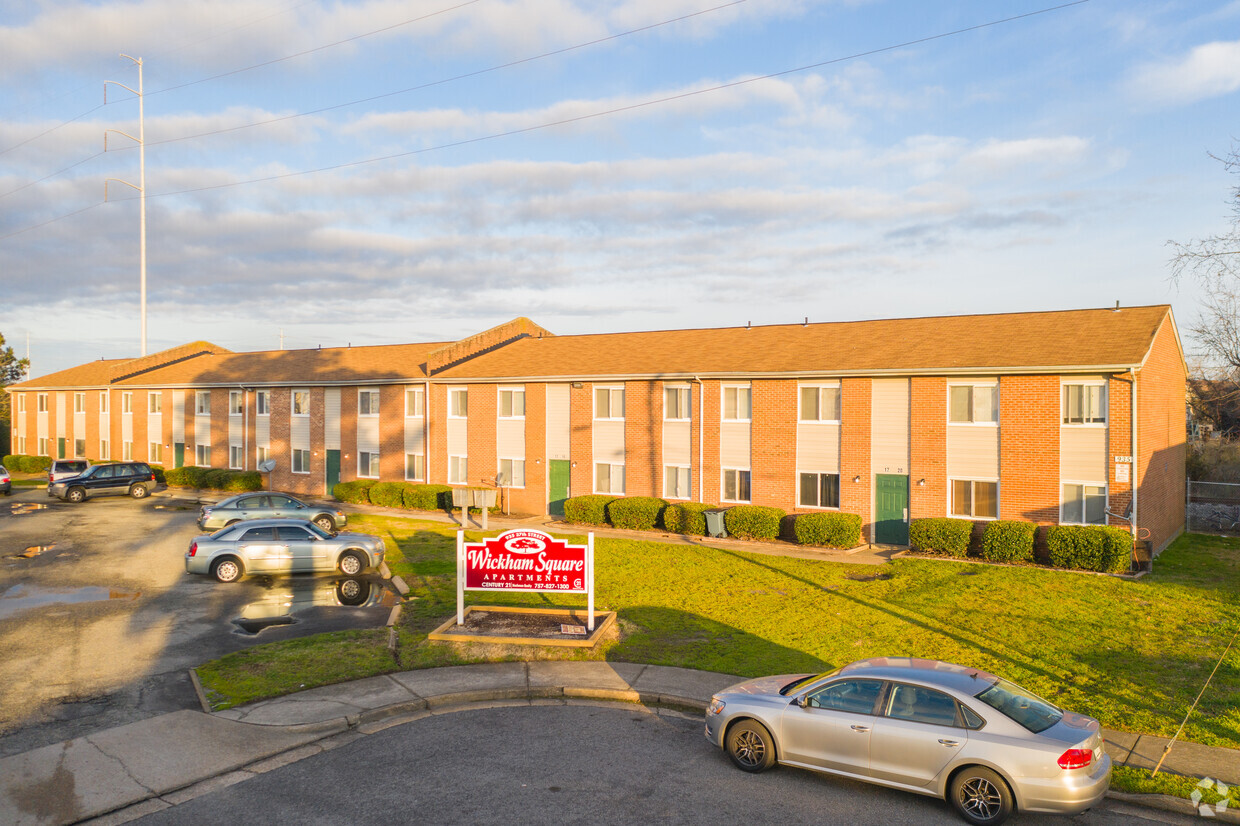 Primary Photo - Wickham Square Apartments