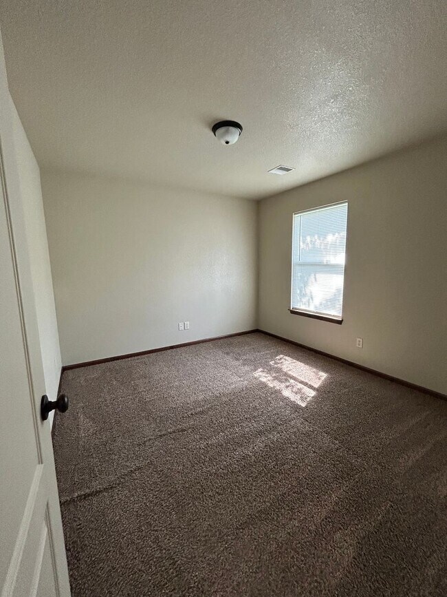Foto del edificio - 132 SE Rock Garden Ln