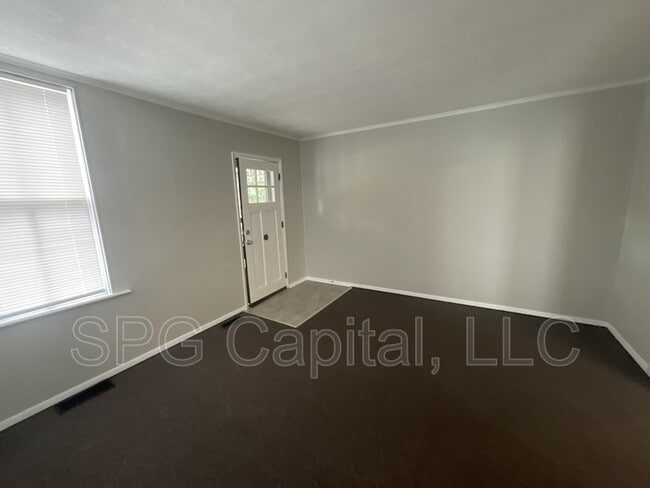 Foto del edificio - 225 S Washington St