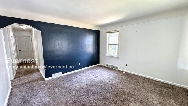 Foto del edificio - 11483 Faust Ave