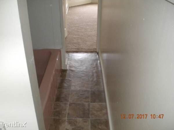 Foto del edificio - 121 Sherwood Ave