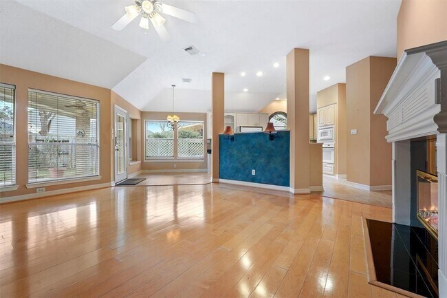 Foto del edificio - 12119 Ember Isles Ln