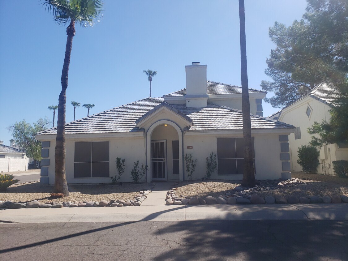 Primary Photo - 1141 N Sicily Dr