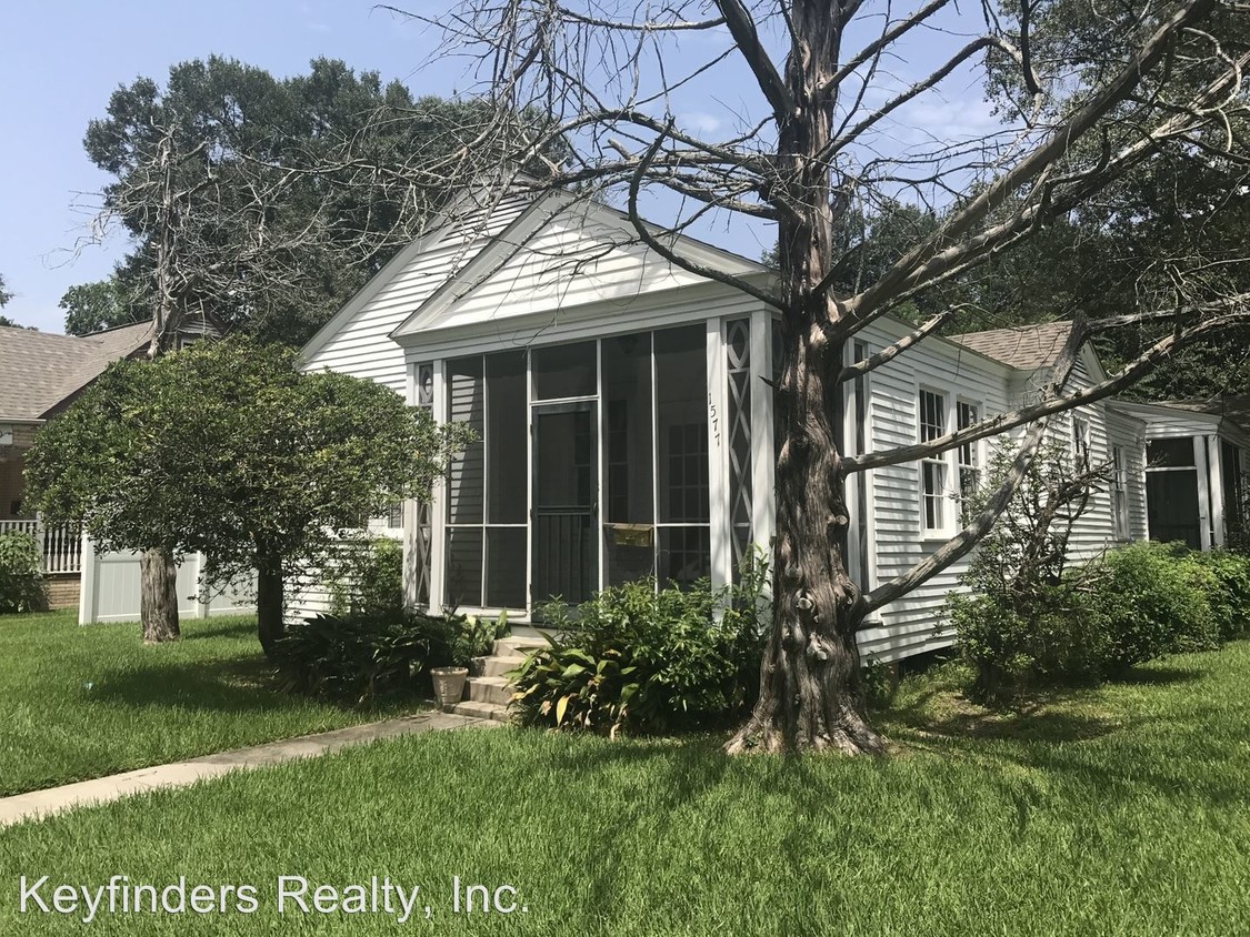 Foto principal - 1577 Saint Rose Ave