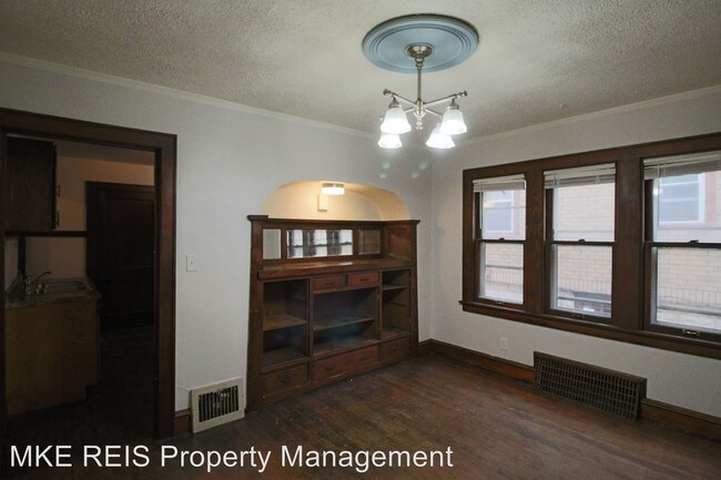 Building Photo - 3836 W Mt Vernon Ave