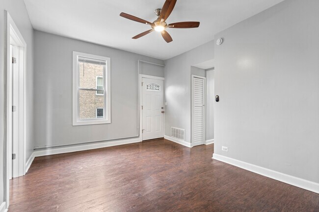 Foto del edificio - 2619 W Hirsch St