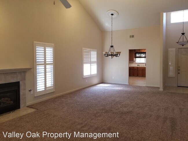 Foto del edificio - 3 br, 2 bath House - 2412 Alexia Way