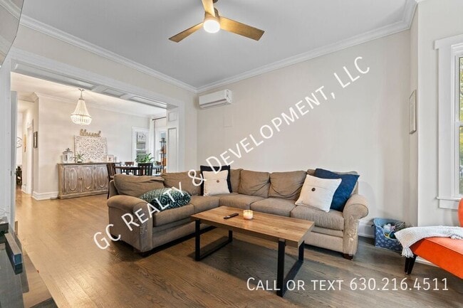 Foto del edificio - 1649 N Richmond St