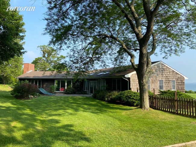 Building Photo - 121 Ram Island Dr