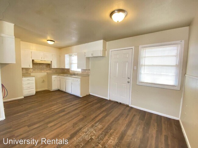 Foto del edificio - 3 br, 1 bath House - 1730 E Dartmouth  - 1...