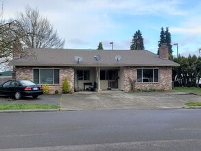 Building Photo - 150-152 SE 3rd Ave