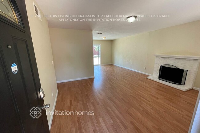 Building Photo - 165 N Catamaran Cir