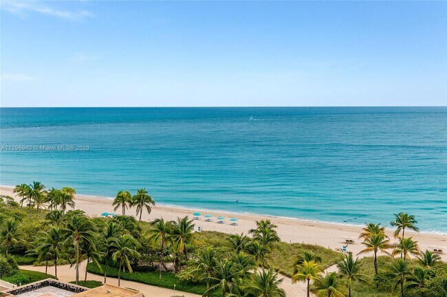 Building Photo - 10155 Collins Ave
