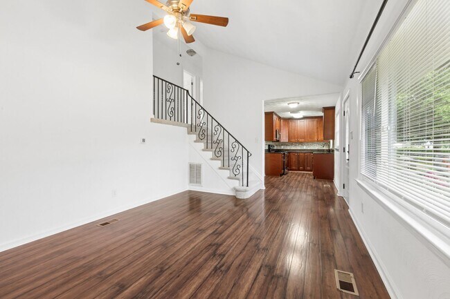 Foto del edificio - Beautiful Split Level Home in Norfolk!!