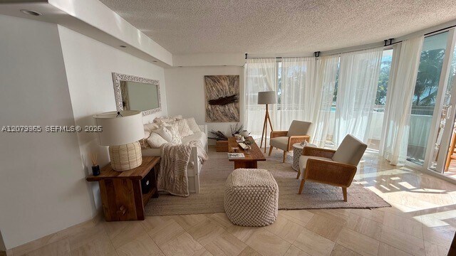 Foto del edificio - 15645 Collins Ave