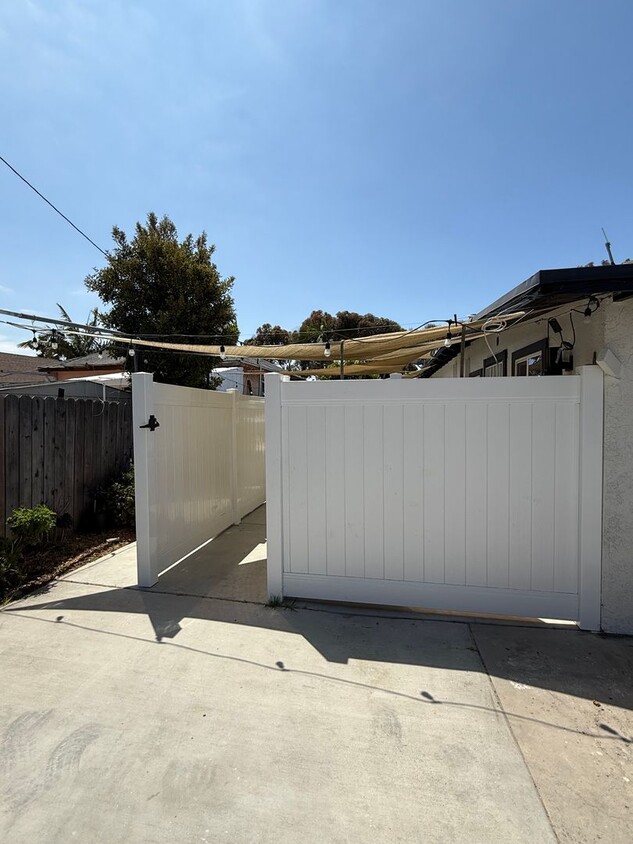 Primary Photo - Renovated House for Rent