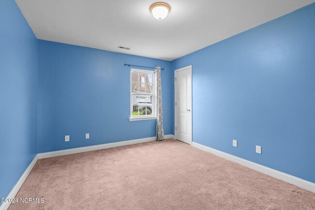 Building Photo - 121 Grist Mill Dr