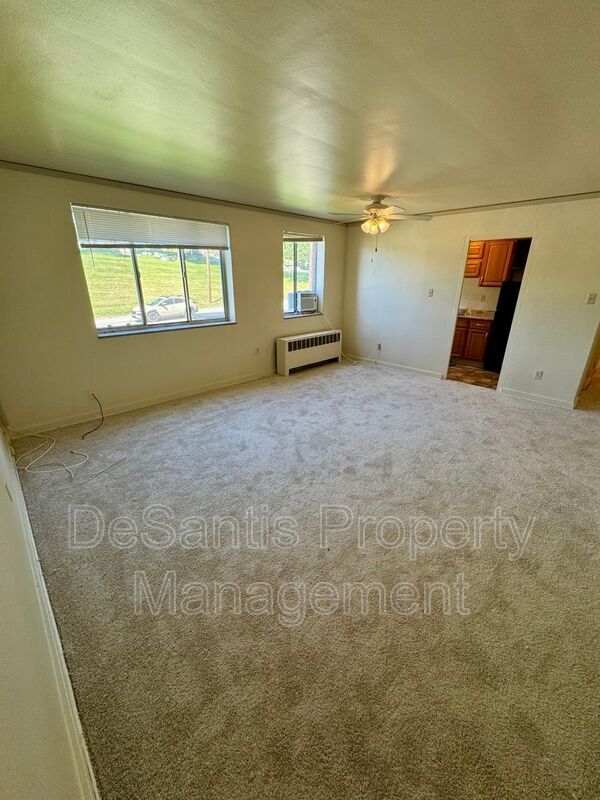 Foto del edificio - 816 Perry Hwy
