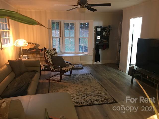 Foto del edificio - 1214 Tarrington Ave