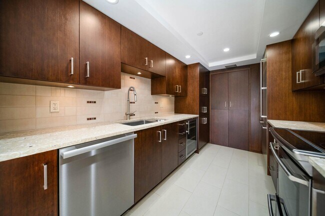Foto del edificio - 899 Jeffery St