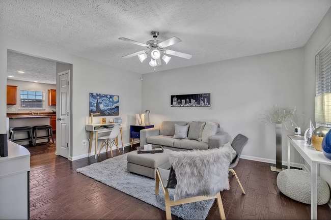 Building Photo - 1504 Sprucedale Dr