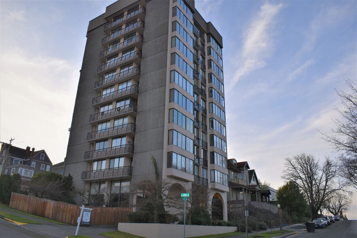 Foto principal - Stadium District Condo with Views of Comme...