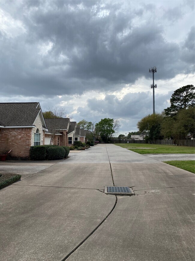 Foto del edificio - 10723 Norchester Village Dr