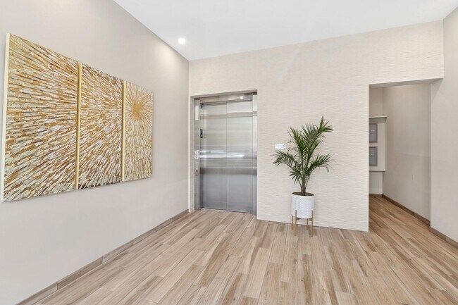 Foto del edificio - 6810 Polk St