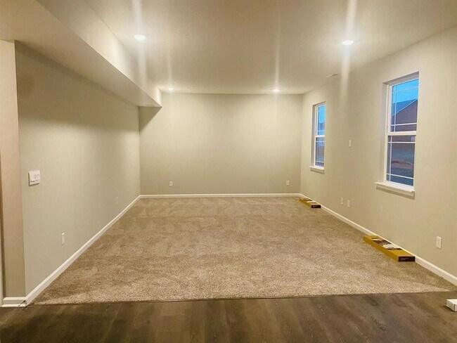 Building Photo - 110 Thorpe Dr