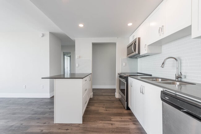 Building Photo - 1629 Haro Street