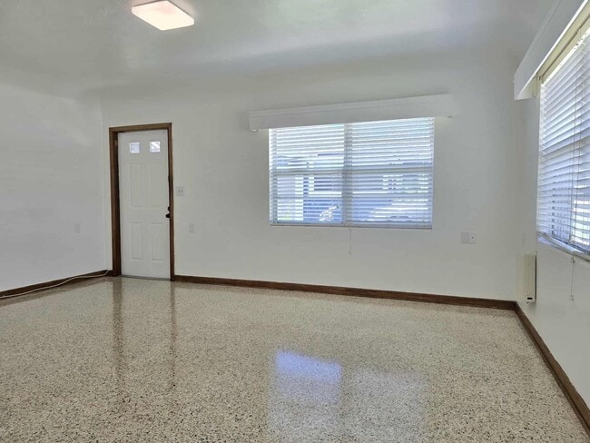 Building Photo - BEACON TRIPLEX